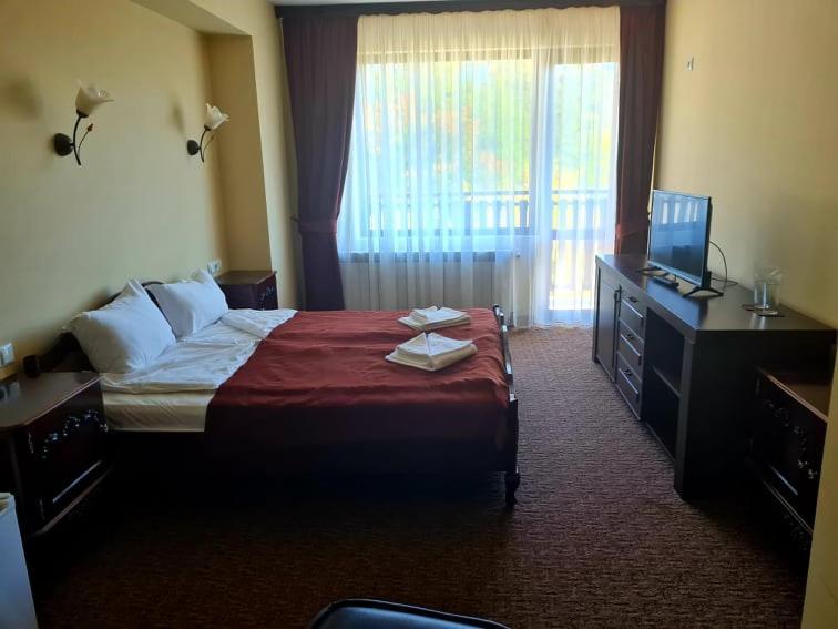 Family Hotel Bela Trjavna Kültér fotó