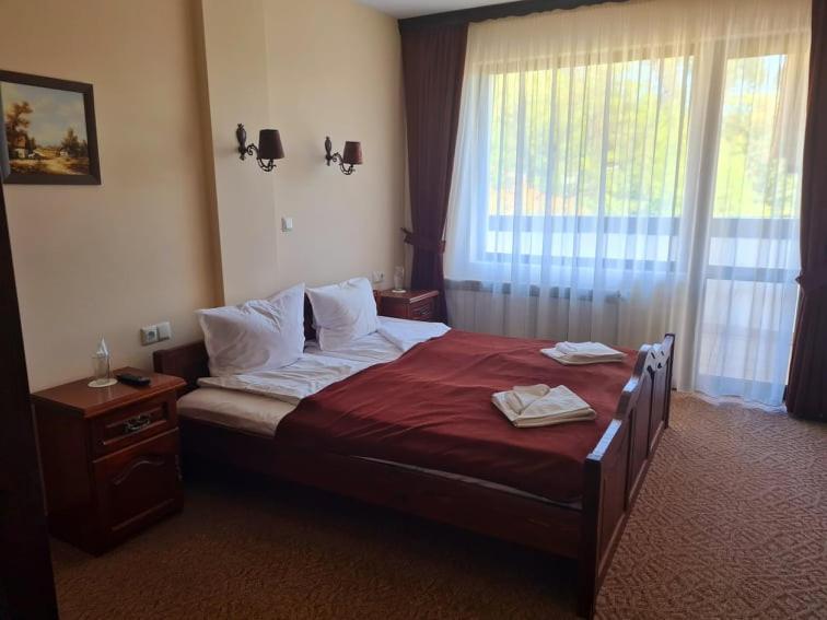 Family Hotel Bela Trjavna Kültér fotó
